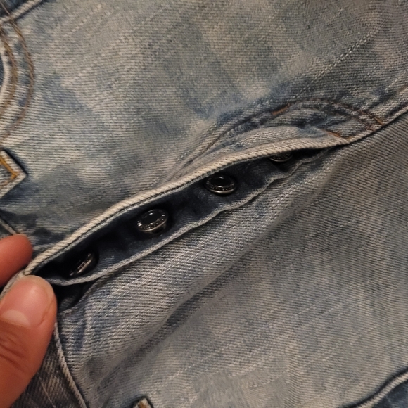 American Eagle 2 tone raw hem jeans - Picture 12 of 13